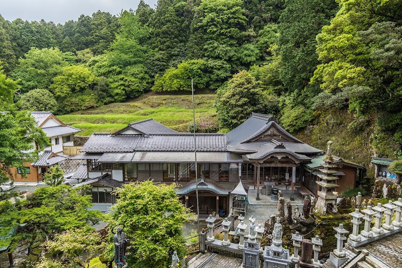 三角寺