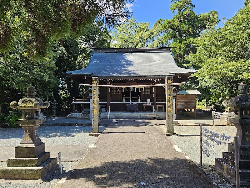 津江神社
