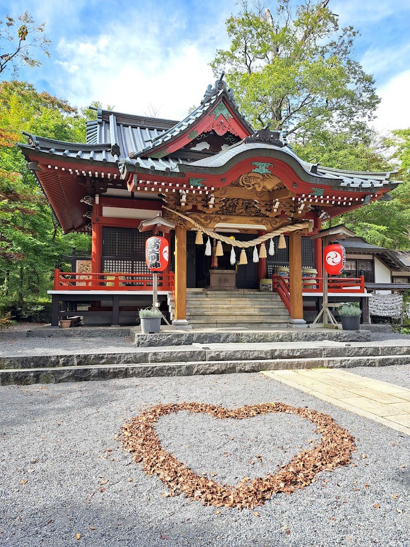 山中諏訪神社