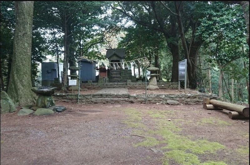 可也熊野神社  (小金丸)