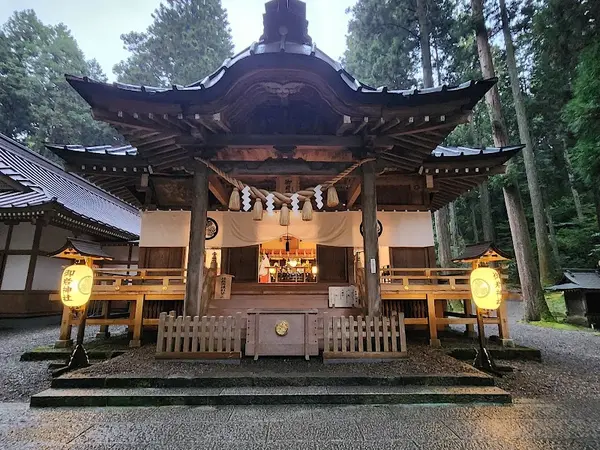 御岩神社