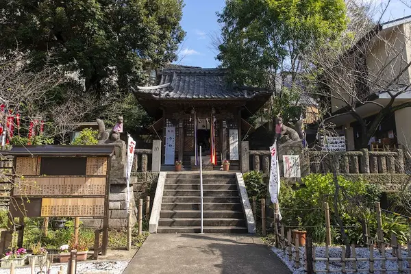 烏森稲荷神社