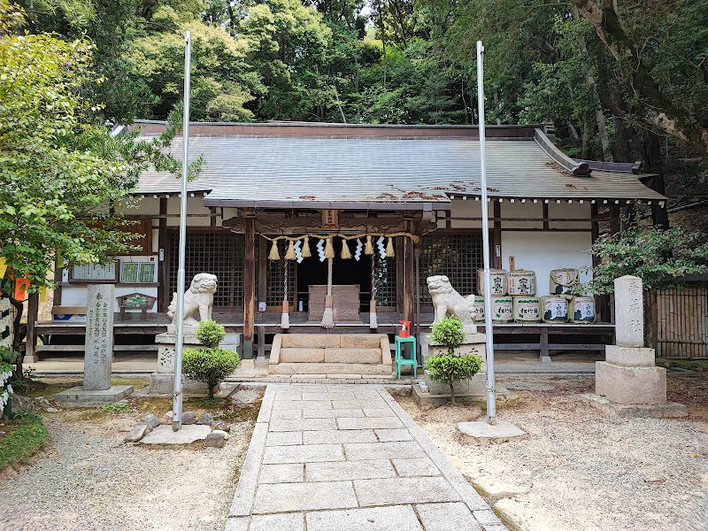売布神社