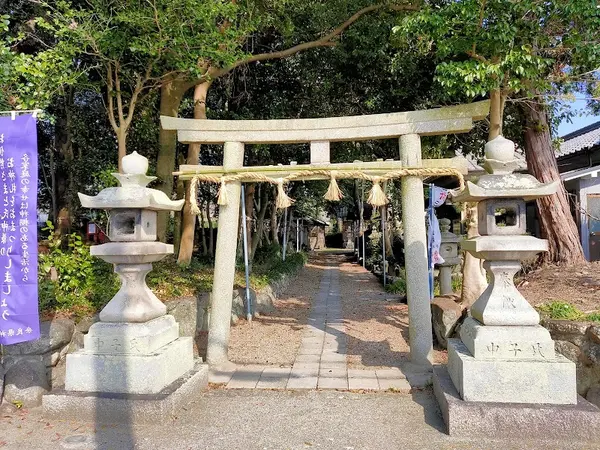 平群坐紀氏神社